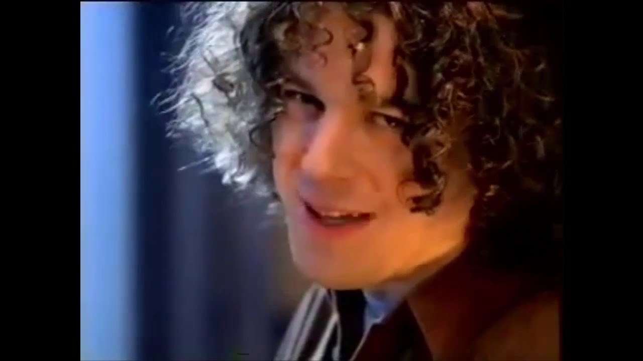 Alan Davies has lovely hair (PEARMS National advert).mp4