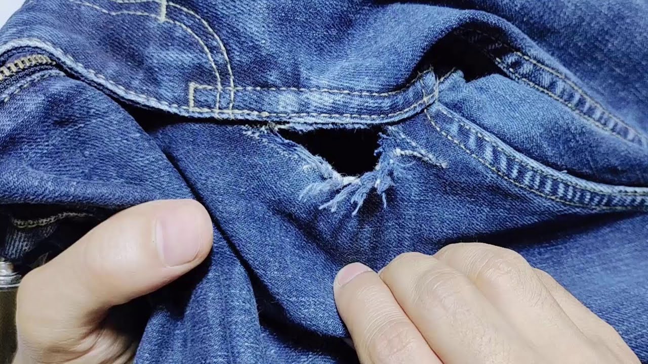 Teach yourself how to fix a hole on your jeans in an easy and simple ...