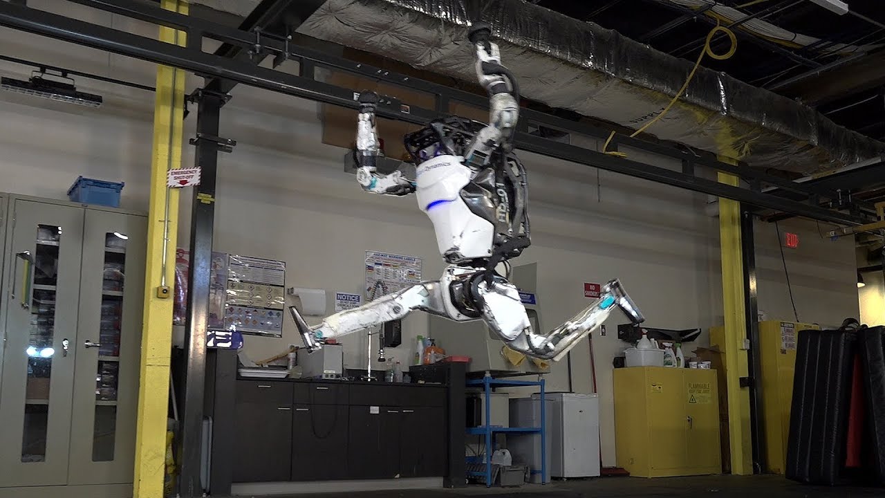 Robot Atlas od Boston Dynamics umie parkoura