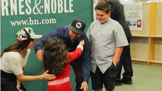 BARNES & NOBLE BOOK SIGNING!