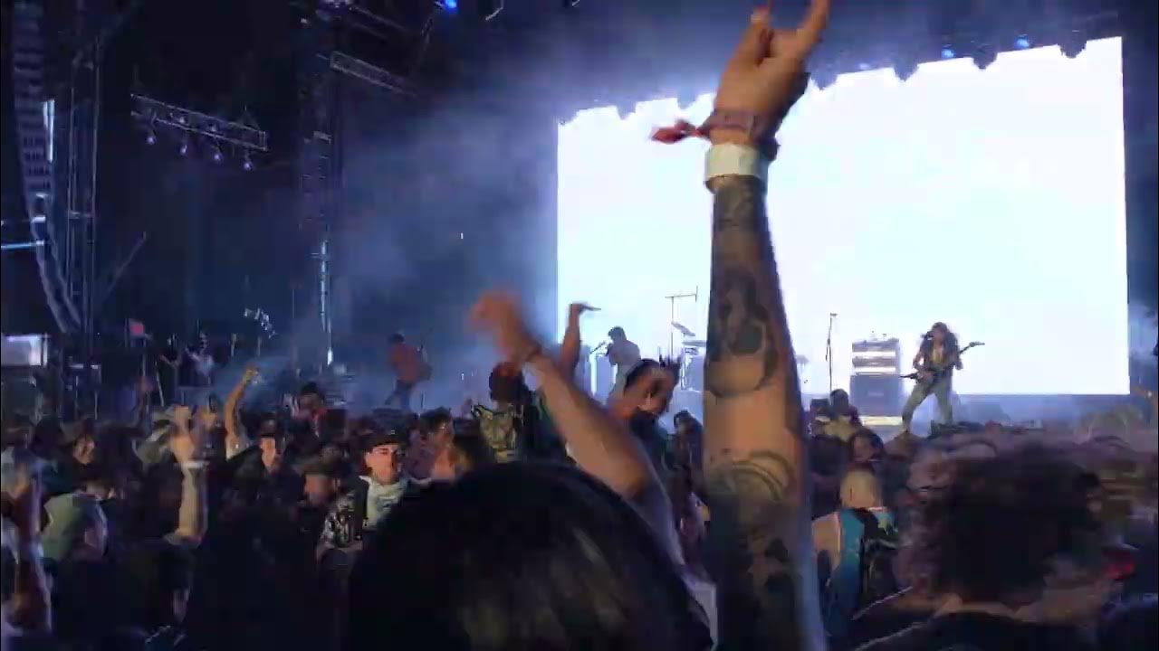 "HOLIDAY" Turnstile live at Coachella 2022 YouTube
