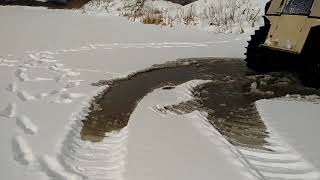 вездеход ШЕРП Сломался лёд у берега