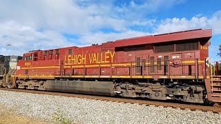 LEHIGH VALLEY NS Heritage LEGACY #8104 Returns on NS27A /Aggressively FAST Norfolk Southern