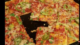 pizza carrée avec pate sans pétrissage
بيتزا كاري بعجينة الفنيانات ماتتعجنش وكلمتي هي هي ومانبدلهاش