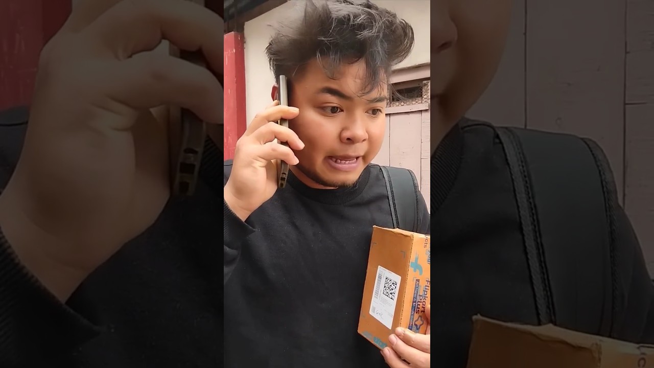 Don't Judge a book by it's cobarr🤣🤣 