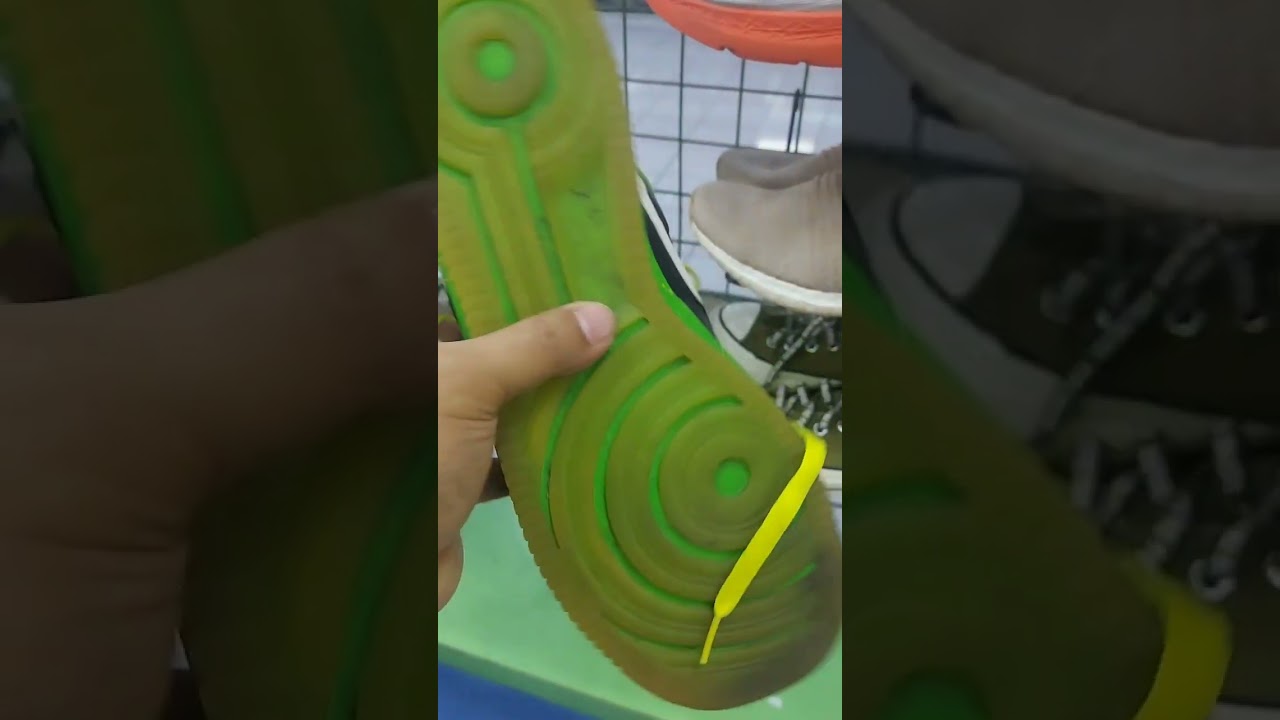 Ukayan sa isetann recto naka 70% off na for as low as 600 700 may mabbili kna.