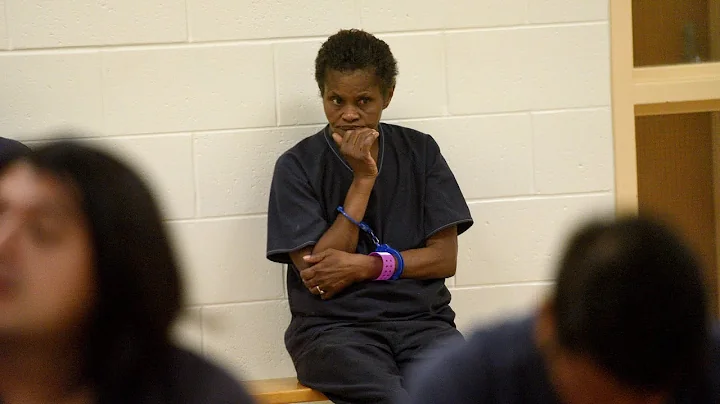 Roberta McDonald charged with murdering her boyfri...