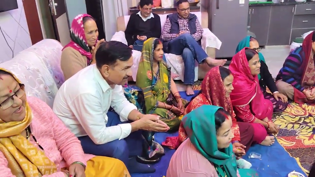 श्री सत्यनारायण भगवान् की कथा में विक्रम सिंह बिष्ट जी के निवास स्थान तोमर कलोनी बुराड़ी दिल्ली में