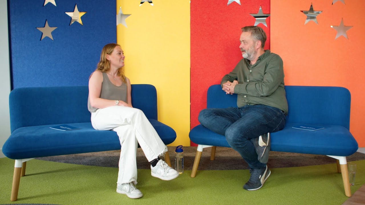 Девочка, чье желание исполнилось, встретилась с генеральным директором спустя 10 лет после того, ...