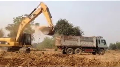 Real excavator load land for dump truck full | Cat 320D Excavator