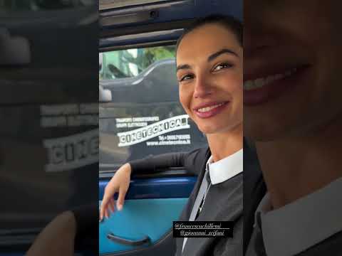 Video Che Dio Ci Aiuti: FRANCESCA CHILLEMI (RIPRESA DA ELENA SOFIA RICCI) NEL PULMINO DI SUOR ANGELA