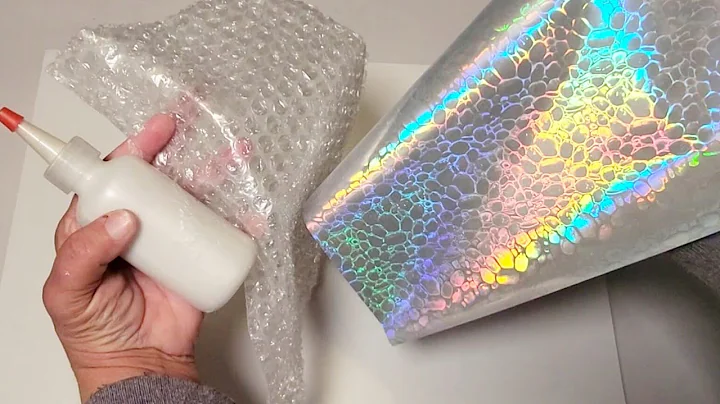 NEW! Using Acrylic Pouring Paints With Bubble Wrap...