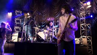 Video thumbnail of "Pretenders - Day After Day - Live"
