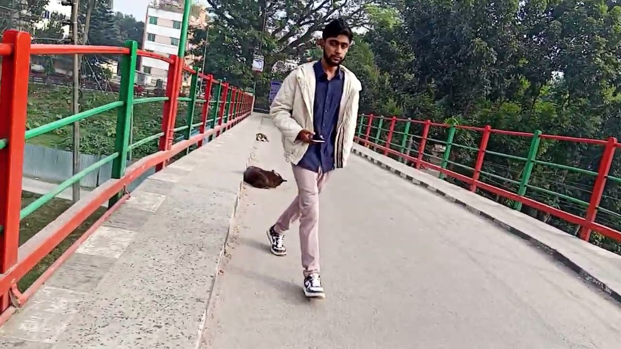 সিরাজগঞ্জ ইডিয়েট ব্রিজ ব্রিটিশ আমলের বড় পুল নামে পরিচিত এত বড় ব্রিজের একটি খুঁটিও নাই 