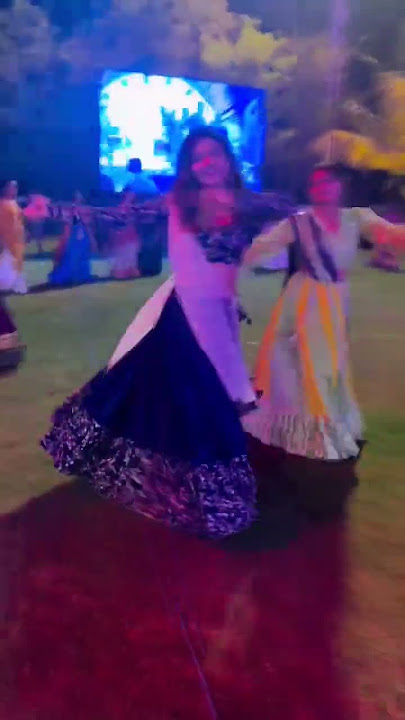 Tari madh mithi vate maru man mohi gayu #garba #garbadance #gujaratigarba #garbalover #gujjugarba