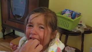 Ava loses her first tooth