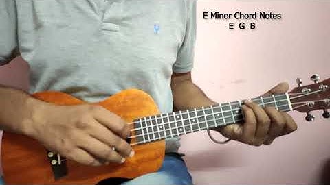 How To Play E Minor Chord On Ukulele