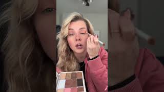 The Easiest Way To Do Eyeshadow