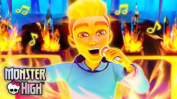 Light It Up ft. Heath! 🔥 (Official Music Video) | Monster High
