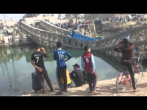 وقوع احد جسور غماس شاهد