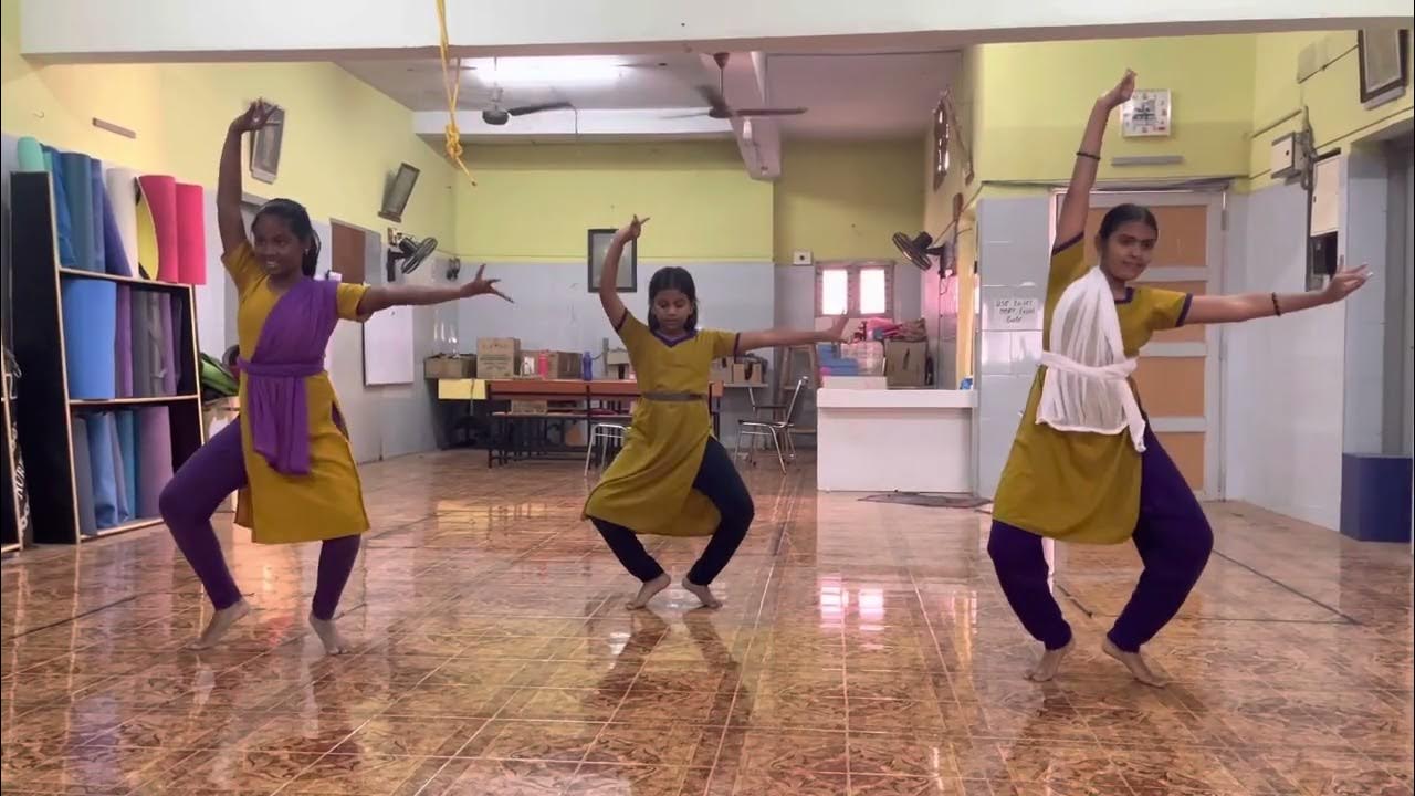 Bharatanatyam Basic Steps Kudhithu Mettadavu 9th YouTube bharatanatyam-basic-steps-kudhithu-mettadavu-9th-youtube