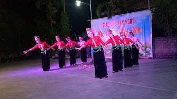 Múa xòe Thái tại bản Co Mỵ Điện Biên