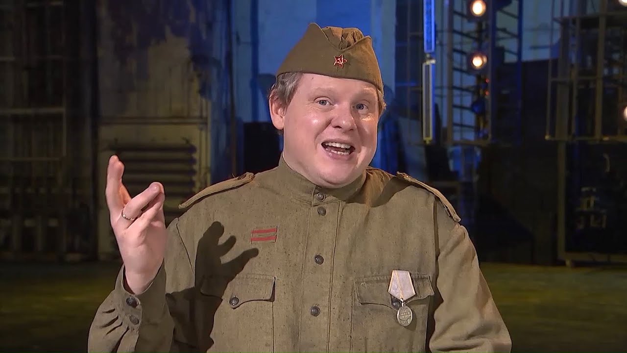 Александр Твардовский – «Гармонь» (из поэмы «Василий Теркин»). Читает А ...