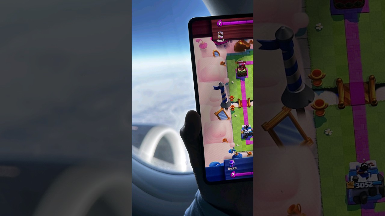 Playing Clash Royale on an AIRPLANE