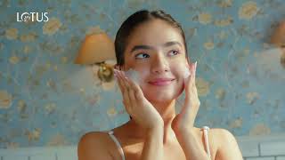 Lotus Herbals Whiteglow 3 In 1 Deep Cleansing Face Wash