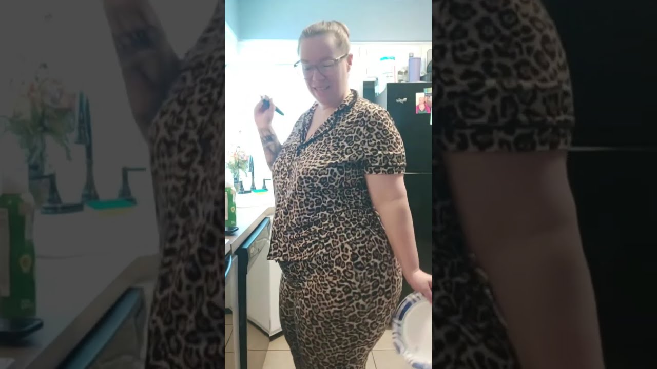 приготовление обеда на кухне