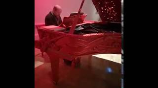 Daniel Tong Plays Michael Parekowhais Piano