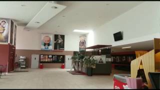 Durchsage und Alarm Brandmeldeanlage in einem Kino