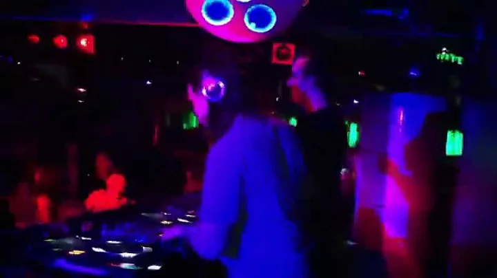 Dj Philip @ La Rocca Papaya April 2012 HQ Sound