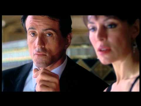 El protector (Avenging Angelo) (Tráiler en castellano)