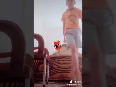 لما يرقص على نغمة بص الحركة دى 