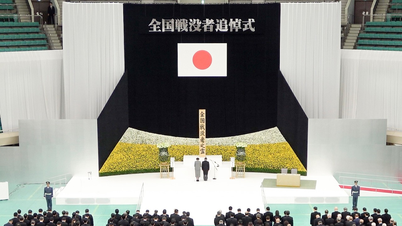 終戦８１年、平和誓い　天皇陛下「深い反省」　遺族、戦後生まれ半数超　戦没者追悼式