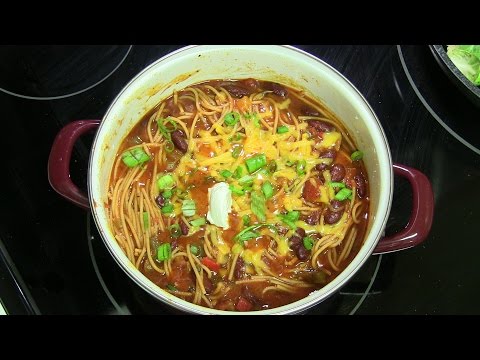 One Pot Chilighetti | Chili+Spaghetti Meal Menu with Mezzetta Napa Valley Pasta Sauce