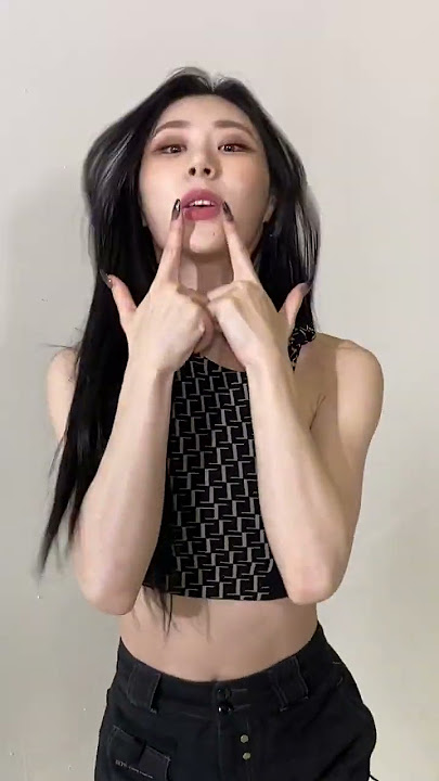 What’s your #Cheshire Face? #CHAERYEONG#채령 Filmed by RYUJIN#ITZY #있지#ITZY_CHESHIRE#CheshireChallenge