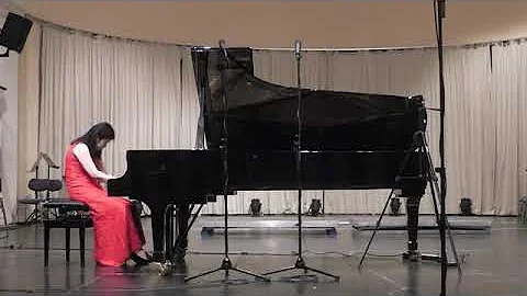 International concert pianist, Sachiko Furuhata Ke...