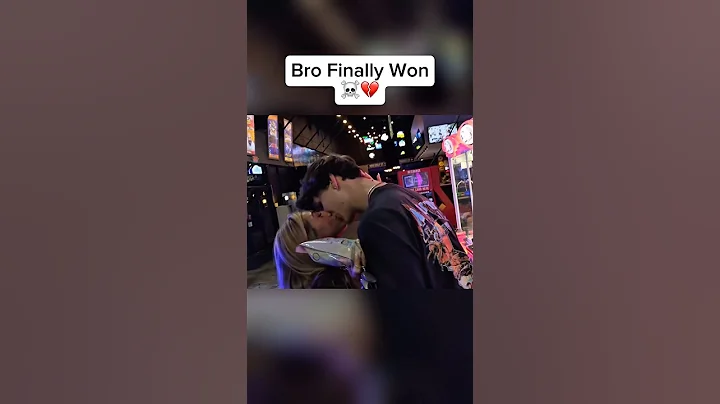 I’m Finally CRACKING😳 #live  #funny #twitch #viral #shorts #youtubeshorts #clips #streamer #tiktok