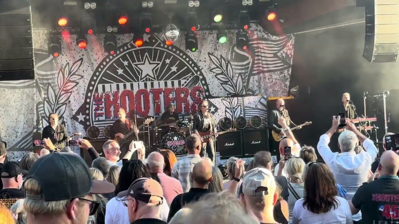 The Hooters - Jag Vill Ha En Egen Måne / Boys Of Summer / 500 miles - Parksnäckan Uppsala 02/08/2025