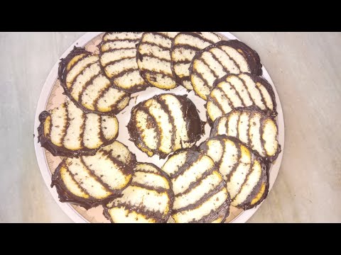 No bake biscuit cake