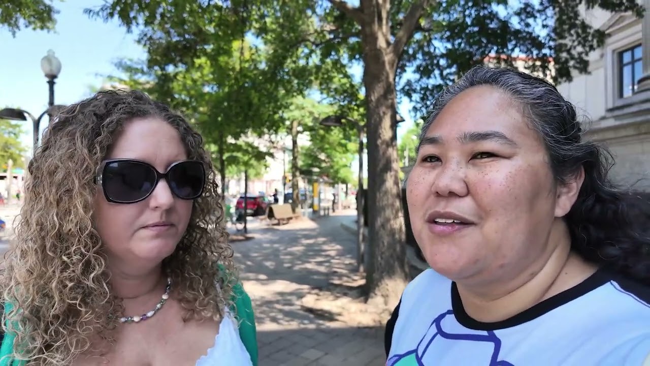 Trying Tyra Bank's Ice Cream Shop and Hanging Around DC