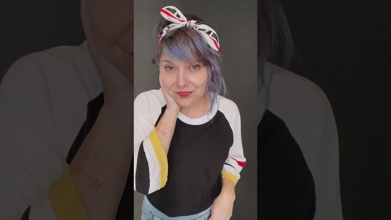 New accessory alert! Monorail scarf! 