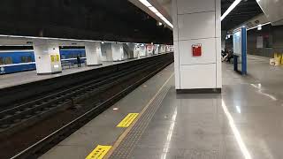 7502次E333單電頭+R193柴電頭+一敞車+一守車貨列，和6901次E318+E334雙電頭+兩節莒光色行包專車+其他數節全藍行包專車行包專列