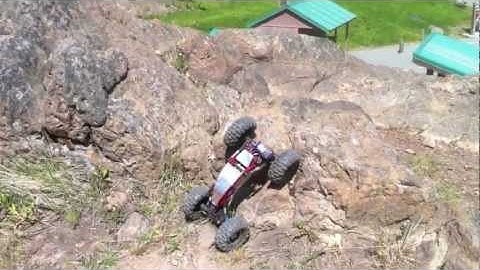 XR10 Mantis Crawling