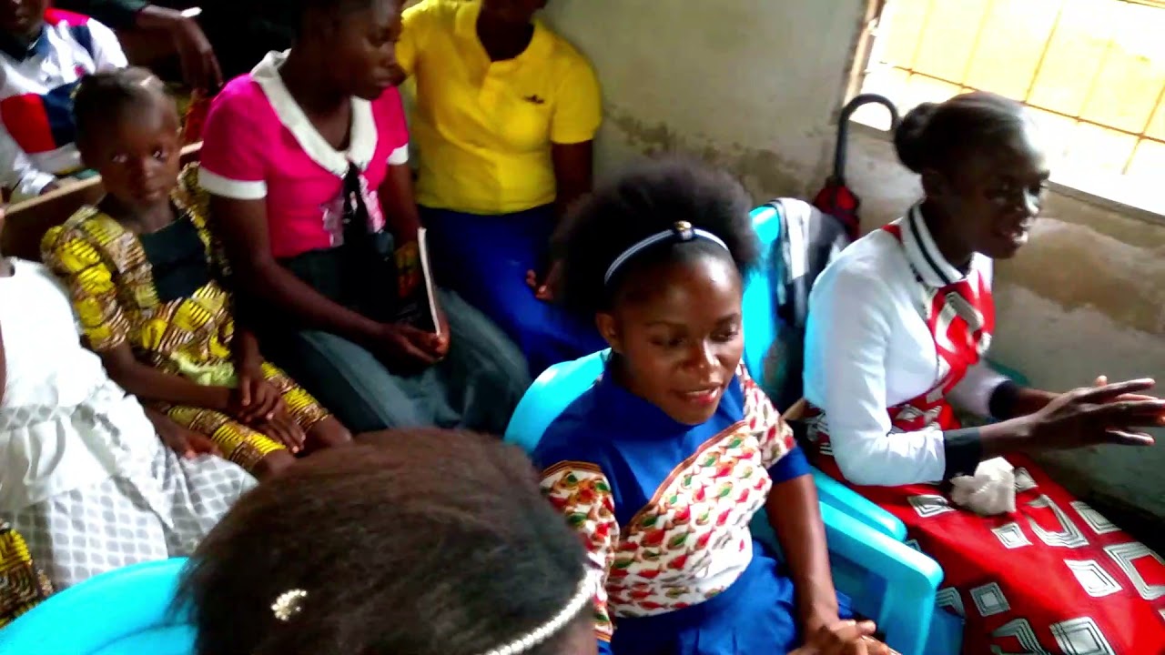 Jethro_Muileu_Né_pour_être_Couronné_soirée_gospel_du_16_mai_au_salem_tabernacle_d'ilebo