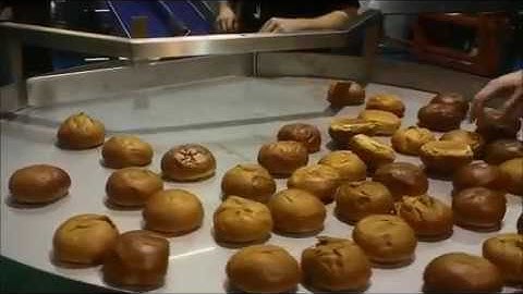 Bakery Conveyor and Accumulation Table