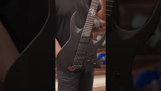 Solar H2.6C | Type H Guillotine in Carbon Black 6 String Headless #solar #solarguitars #headless