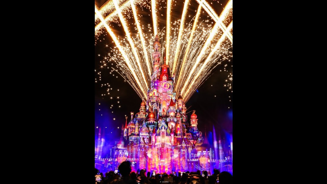 #hongkongdisneyland [Momentous Nighttime Spectacular] Close up view ...